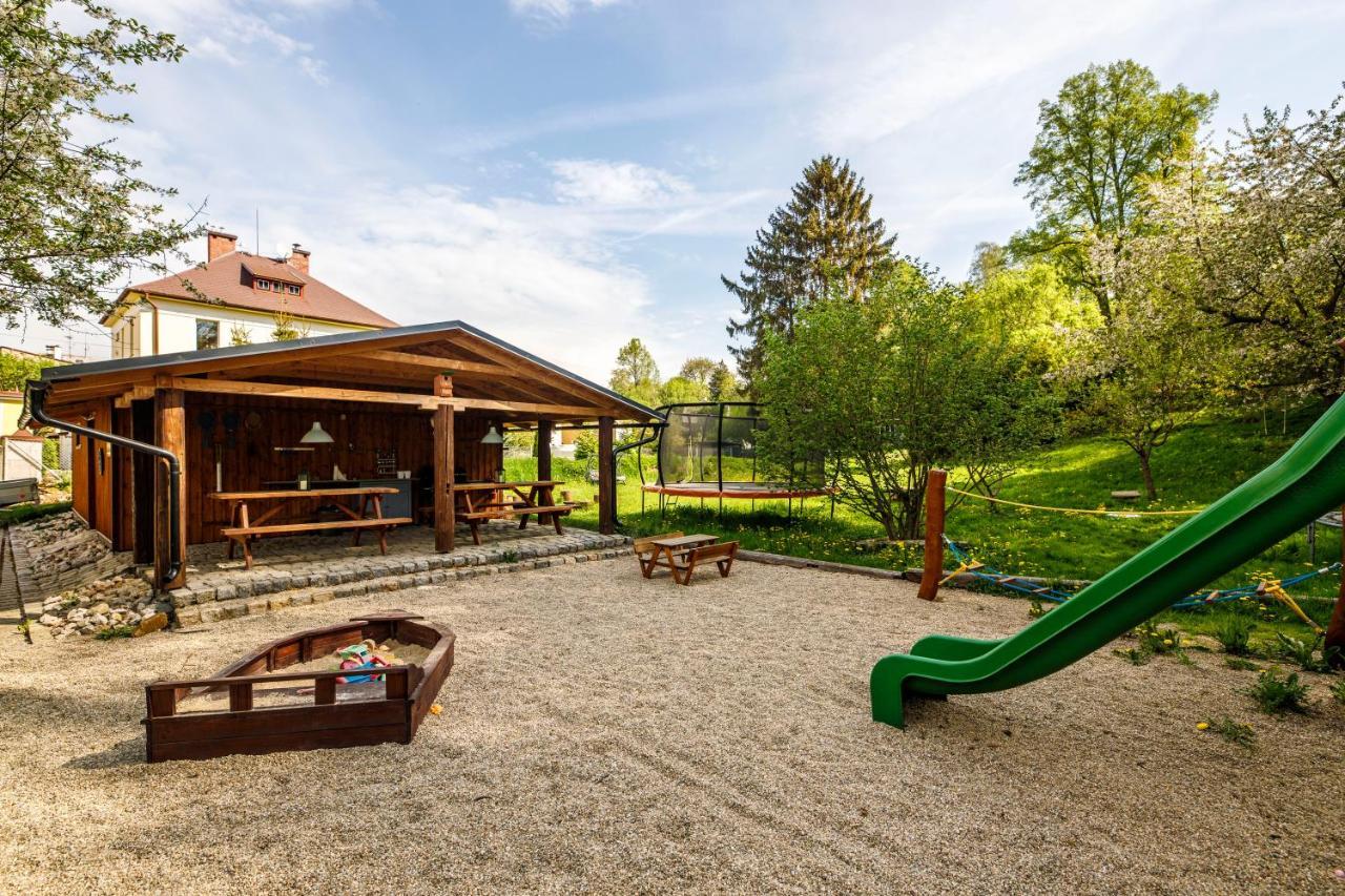 Penzion, Restaurant Gloria Храстава Екстер'єр фото